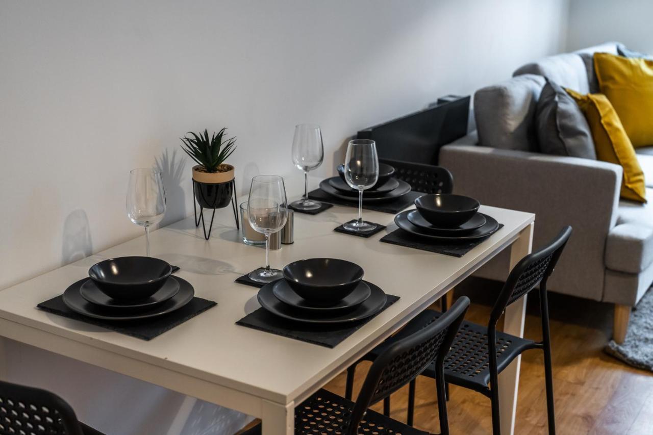 Luxury 2 Bed Apartment Stansted Airport Bishops Stortford Μπίσοπς Στόρτφορντ Εξωτερικό φωτογραφία