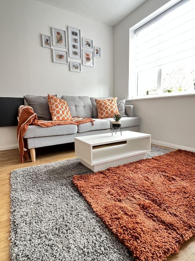 Luxury 2 Bed Apartment Stansted Airport Bishops Stortford Μπίσοπς Στόρτφορντ Εξωτερικό φωτογραφία